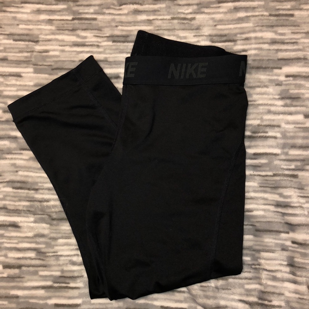 nike capris / cropped leggings